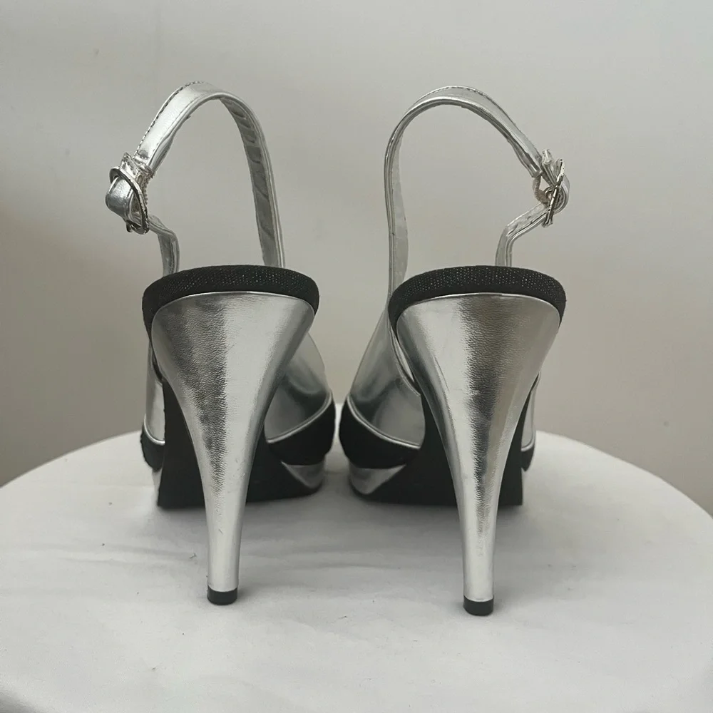 BCBG Paris Ostrica Hills Shoes in Black & Silver Women's sz EU 39 US 8 - Picture 2 of 8
